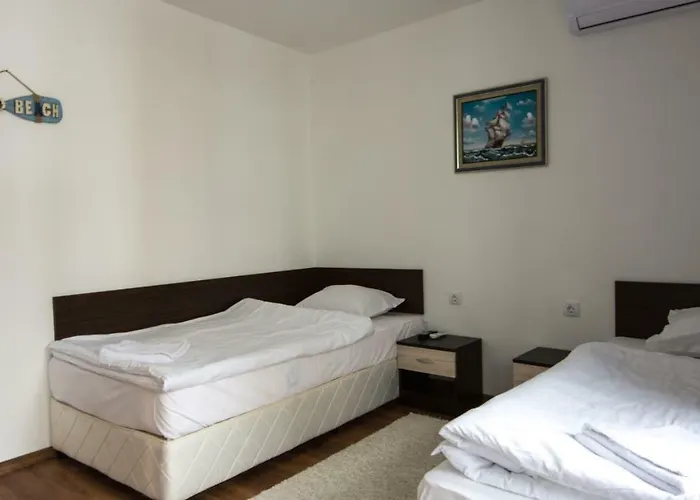 Guest Old Captain Хостел