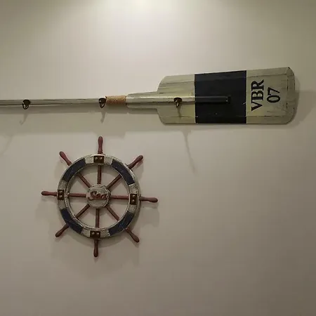 Guest Old Captain *