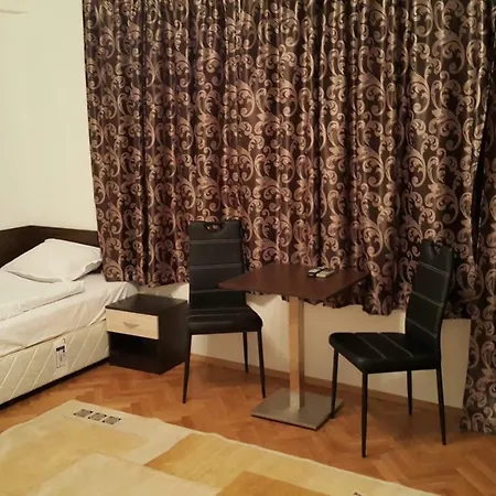 Guest Old Captain * بورغاس