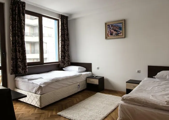 Guest Old Captain Hostel *